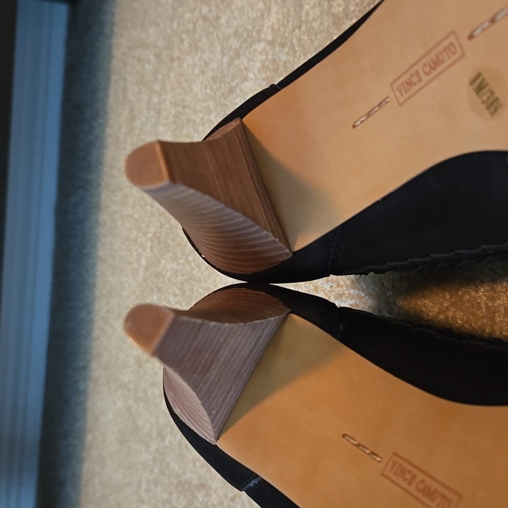 NWOT Vince Camuto Black Suede Peep-Toe Heels - Picture 5 of 10